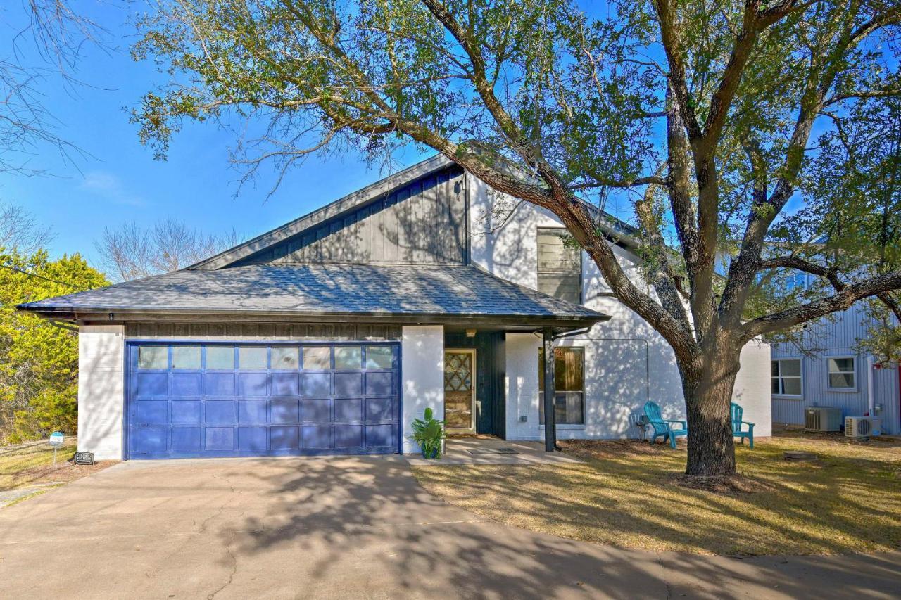 Chic Lakefront Granbury Getaway With Private Dock! Buitenkant foto